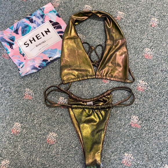 Beautiful Shein metallic green bikini. Never worn - Picture 1 of 5